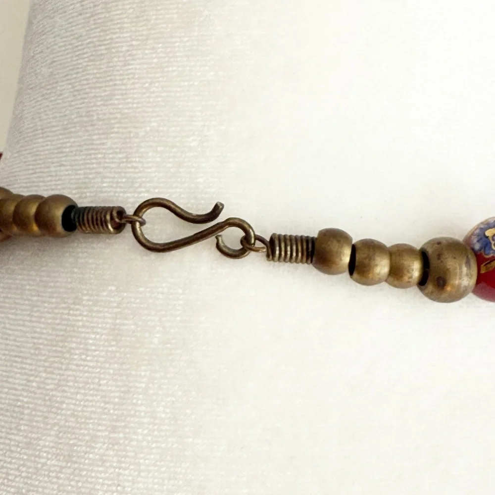 Vintage Oxblood Ceramic Bead Necklace Hand Painted Floral Chinoiserie Gilt MCM - Picture 7 of 9